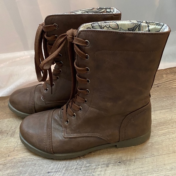 Combat boots - Picture 3 of 3